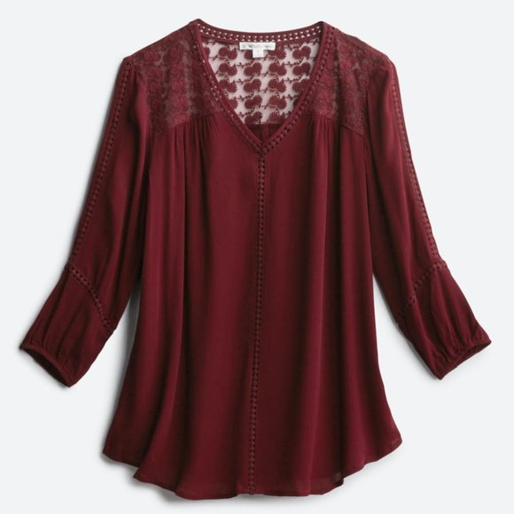 JOHNPAULRICHARD Raelinn Crochet Detail Top - Picture 1 of 3